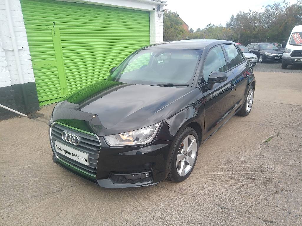 Audi A1 Sportback TFSI Sport Sportback TFSI Sport [Petrol / Manual]